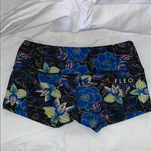 Fleo Shorts